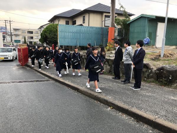 ｐｔａ第1学年あいさつ運動 志免町ホームページ