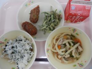 給食