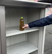 ペットボトルをボックスへ