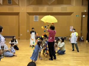 広場8月0
