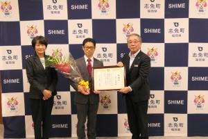 退任の立花さんの写真