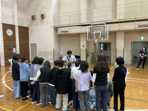 22