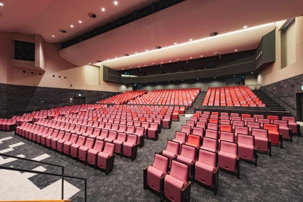 サクラみらいホール舞台右側