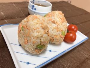 鮭のバター醤油おにぎりのレシピ