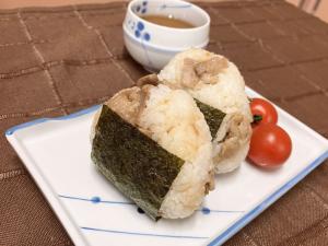 おにぎりの写真